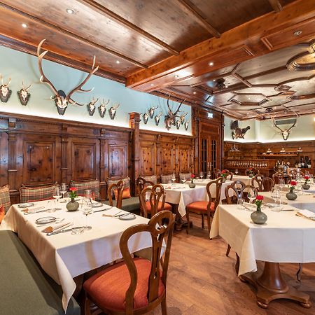 Hotel Sacher Salzburg Bagian luar foto Restaurant in the Hotel Axelmannstein