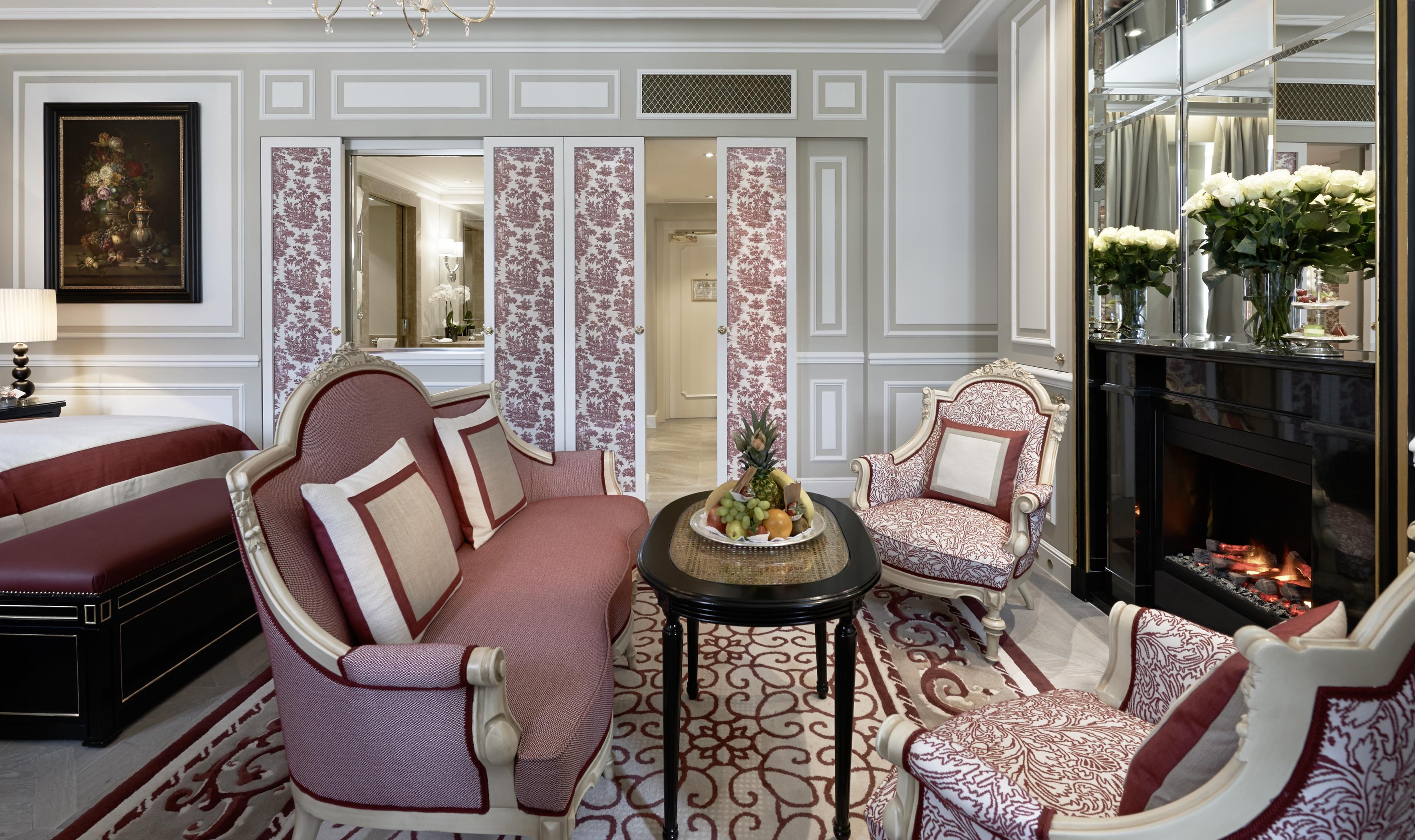 Hotel Sacher Salzburg Bagian luar foto A suite at the hotel