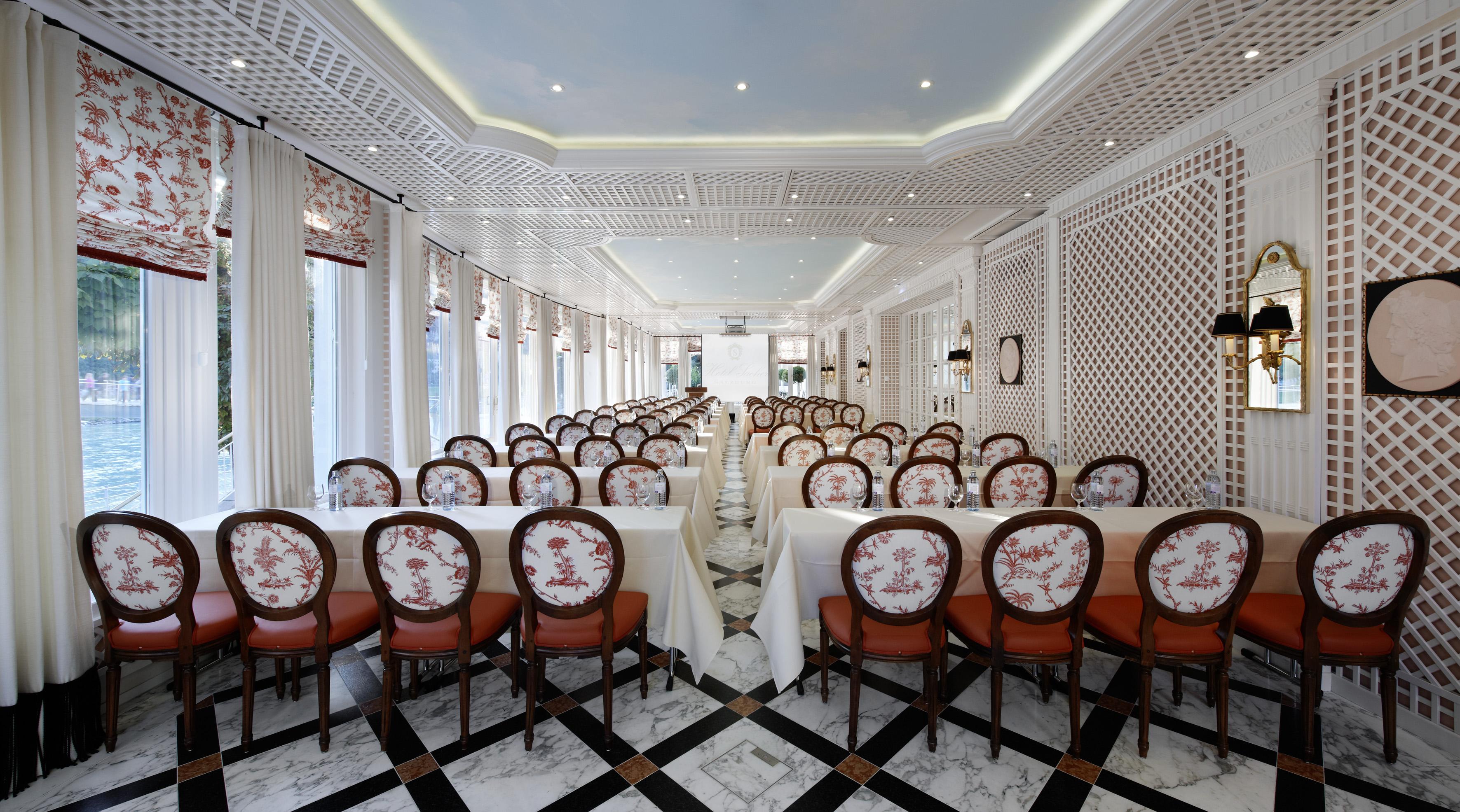 Hotel Sacher Salzburg Fasilitas foto The interior of the restaurant