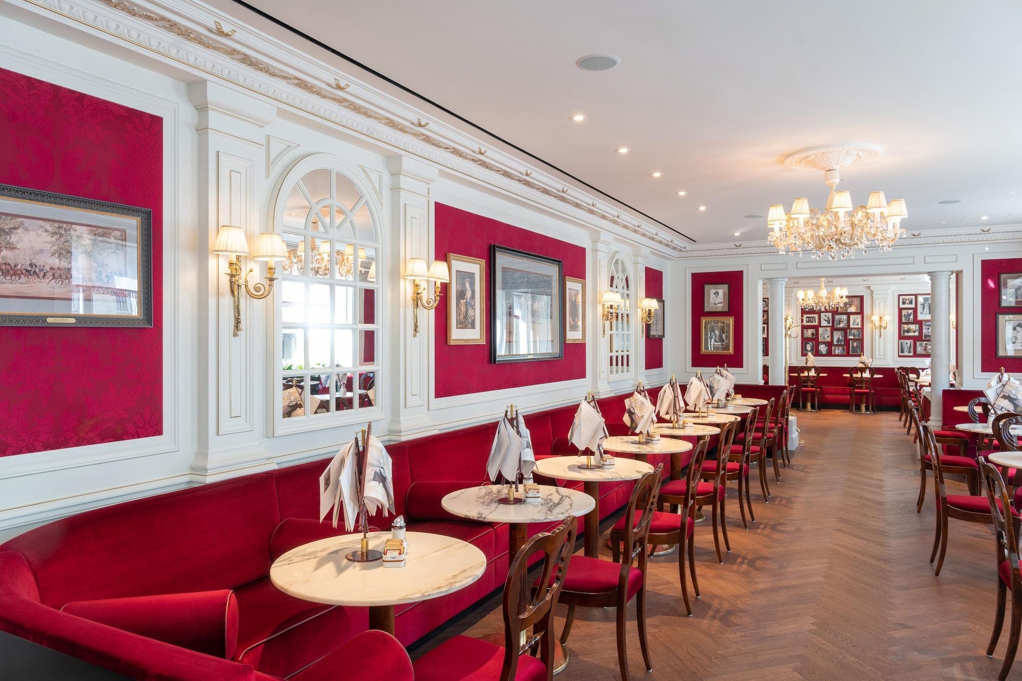Hotel Sacher Salzburg Bagian luar foto Interior of the restaurant