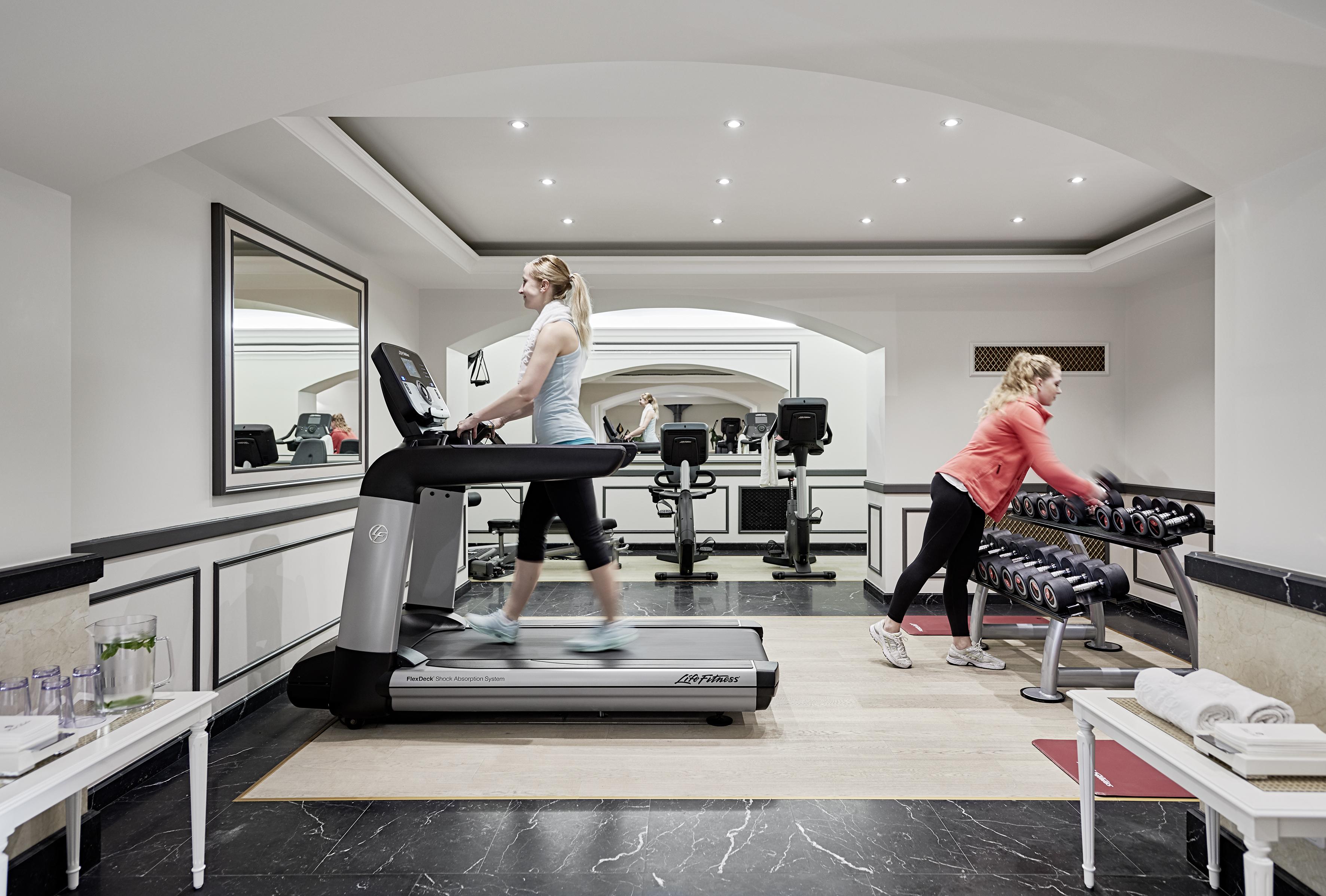 Hotel Sacher Salzburg Bagian luar foto The gym at the Mandarin Oriental, Munich