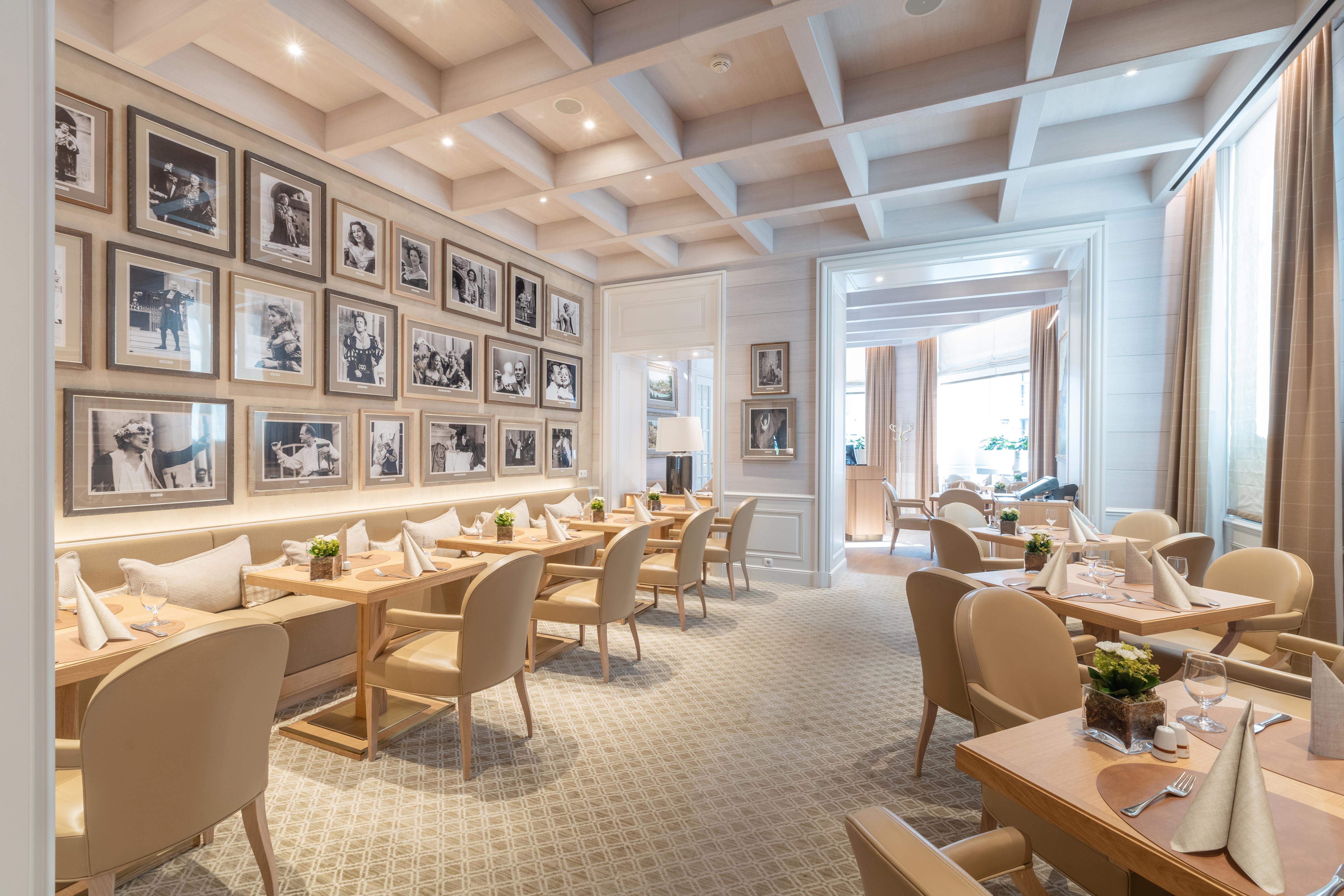 Hotel Sacher Salzburg Bagian luar foto The restaurant